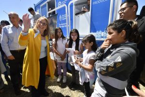 Alicia dialogó con integrantes de cooperativas de familias en Caleta Olivia