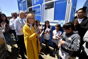 Alicia dialogó con integrantes de cooperativas de familias en Caleta Olivia