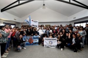 Alicia dialogó con integrantes de cooperativas de familias en Caleta Olivia