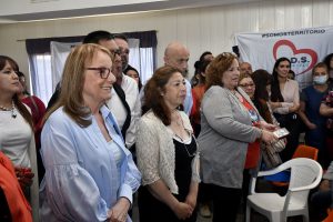 Alicia dialogó con integrantes de cooperativas de familias en Caleta Olivia