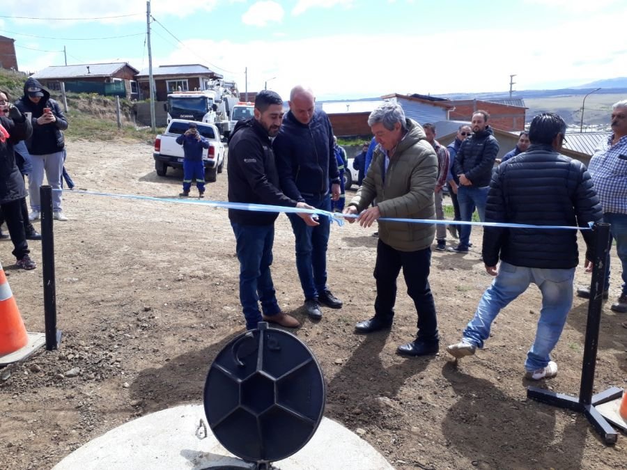 Servicios Públicos inauguró red cloacal en Río Turbio