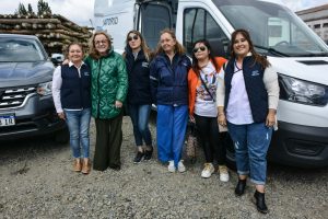 Alicia encabezó la entrega de vehículos a distritos de Servicios Públicos