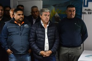 Alicia encabezó la entrega de vehículos a distritos de Servicios Públicos