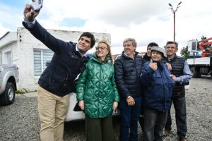 Alicia encabezó la entrega de vehículos a distritos de Servicios Públicos