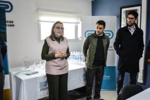 Alicia encabezó la entrega de vehículos a distritos de Servicios Públicos