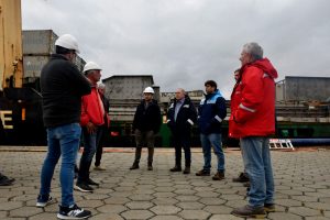 La primera turbina de las represas ya está en Santa Cruz