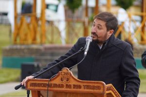 Autoridades provinciales acompañaron el acto por el 80° Aniversario de Río Turbio