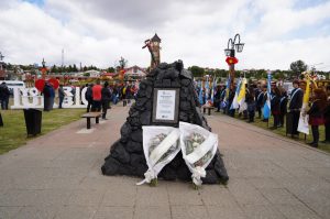 Autoridades provinciales acompañaron el acto por el 80° Aniversario de Río Turbio