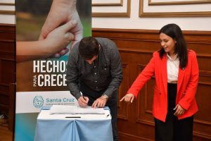 Alicia encabezó la firma de convenios de “Proyectos Federales de Innovación 2022”