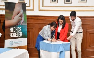 Alicia encabezó la firma de convenios de “Proyectos Federales de Innovación 2022”