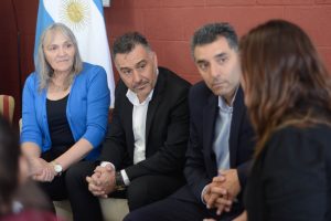El Gobierno acompaña a lxs jugadores de hockey santacruceñxs que concentraran en el CENARD