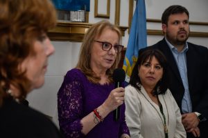 Alicia: “Que estas fiestas nos encuentren junto a la familia santacruceña”