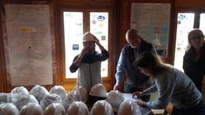 Se entregaron nuevos elementos de protección para visitantes de Cueva de las Manos