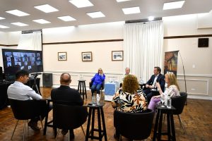 Alicia se reunió con representantes de sindicatos de Santa Cruz