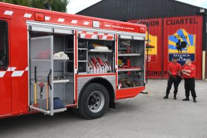 Alicia entregó una nueva autobomba al Cuartel de Bomberos de El Calafate