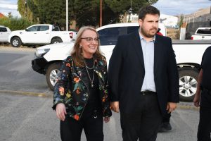 Alicia entregó una nueva autobomba al Cuartel de Bomberos de El Calafate