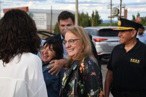 Alicia entregó una nueva autobomba al Cuartel de Bomberos de El Calafate