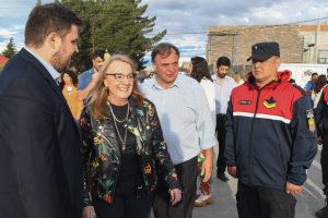 Alicia entregó una nueva autobomba al Cuartel de Bomberos de El Calafate
