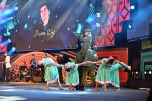 La delegación de Santa Cruz emocionó al público en Cosquín