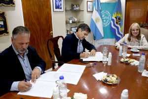 Fondos UNIRSE: Cerro Vanguardia renovó su compromiso para seguir desarrollando Santa Cruz