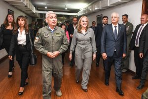 Alicia presentó los aviones Pampas modernizados en Río Gallegos