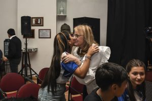 Alicia recibió a la delegación que representó a Santa Cruz  en Cosquín