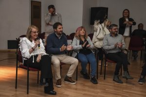 Alicia recibió a la delegación que representó a Santa Cruz  en Cosquín