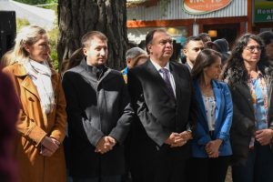 El Gobierno de Santa Cruz participó del acto por el 146º Aniversario del Lago Argentino