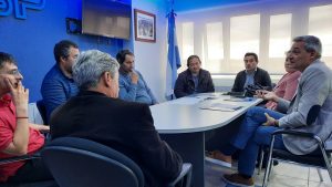 Avanza acuerdo para garantizar los servicios en la Unidad Académica Río Gallegos de la UNPA