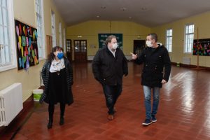 Educación trabaja en la sanitización de edificios escolares