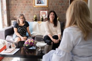Alicia recibió en Casa de Gobierno a Julia Rosemberg, autora del libro “Evita y las mujeres”