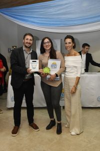 Alicia entregó treinta terrenos a vecinos y vecinas de Río Gallegos
