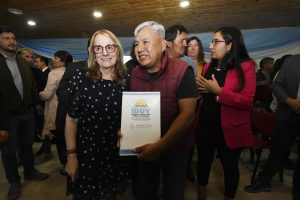 Alicia: “En honor a la palabra y al trabajo, hoy se pueden entregar estos terrenos”