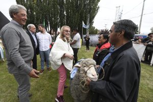 Alicia decretó la emergencia agropecuaria por un año en Santa Cruz