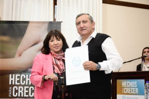 El Gobierno firmó convenios para acompañar el aprendizaje de estudiantes en el territorio