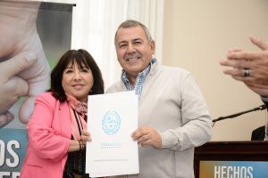 El Gobierno firmó convenios para acompañar el aprendizaje de estudiantes en el territorio