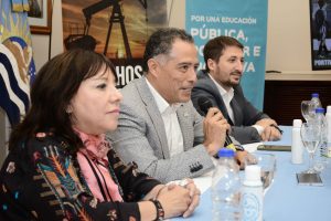 El Gobierno firmó convenios para acompañar el aprendizaje de estudiantes en el territorio