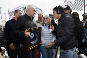 Alicia estuvo en el podio junto a los ganadores de la Clase 3 del Turismo Nacional en Río Gallegos