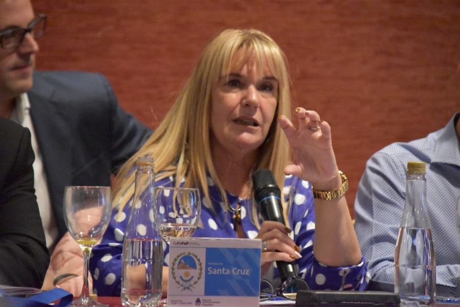 Ruiz: "Tenemos que cambiar culturas laborales y en eso estamos trabajando fuertemente"