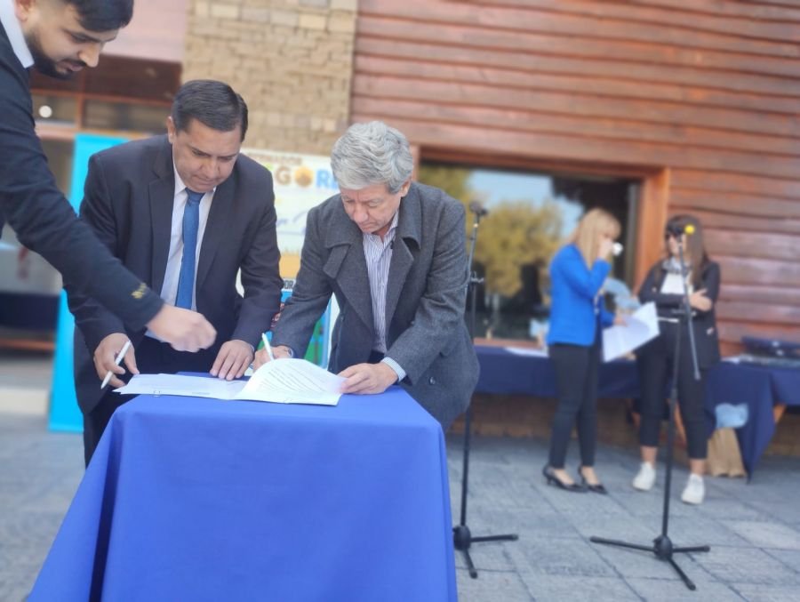 Servicios Públicos acordó nuevas obras en Gobernador Gregores