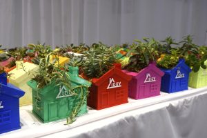 Alicia entregó las llaves de viviendas a 50 familias de Río Gallegos