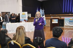 Grasso: “La felicidad de las familias que recibieron su casa propia es el objetivo más importante para nosotros”