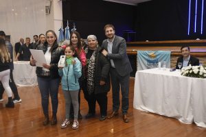 Grasso: “La felicidad de las familias que recibieron su casa propia es el objetivo más importante para nosotros”