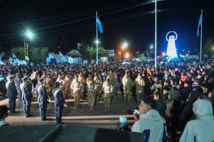 Alicia participó de la vigilia en el Día del Veterano y de los Caídos en la Guerra de Malvinas