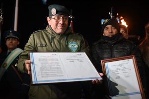 Alicia participó de la vigilia en el Día del Veterano y de los Caídos en la Guerra de Malvinas