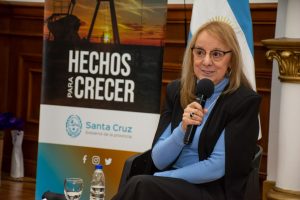 Alicia presentó el Programa “Boleto Estudiantil Santacruceño”