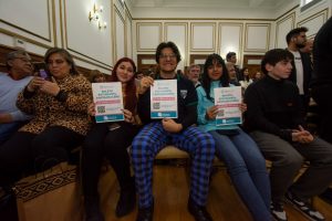 Alicia presentó el Programa “Boleto Estudiantil Santacruceño”