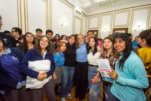Alicia presentó el Programa “Boleto Estudiantil Santacruceño”