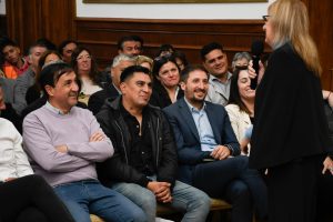 Alicia presentó el Programa “Boleto Estudiantil Santacruceño”