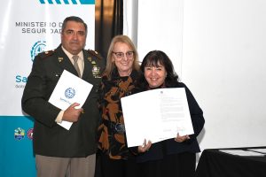 Alicia entregó notebooks a distintos establecimientos de Río Gallegos